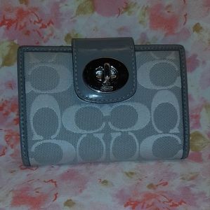 NWOT Coach wallet
